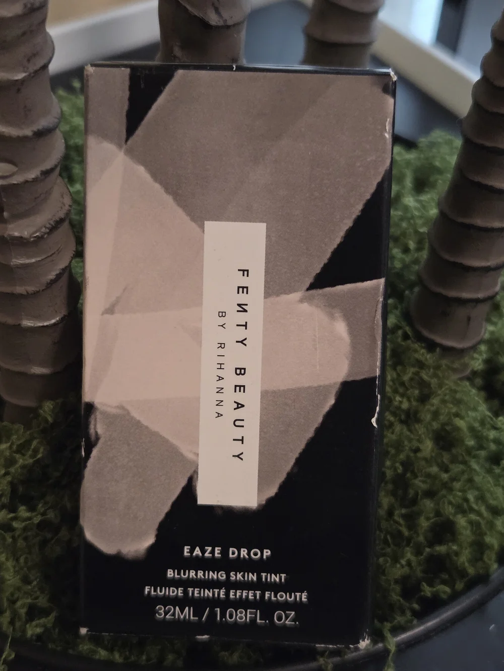 Fenty Beauty Eaze Drop Blurring Skin Tint Shade 21 – 32mL/1.08oz New